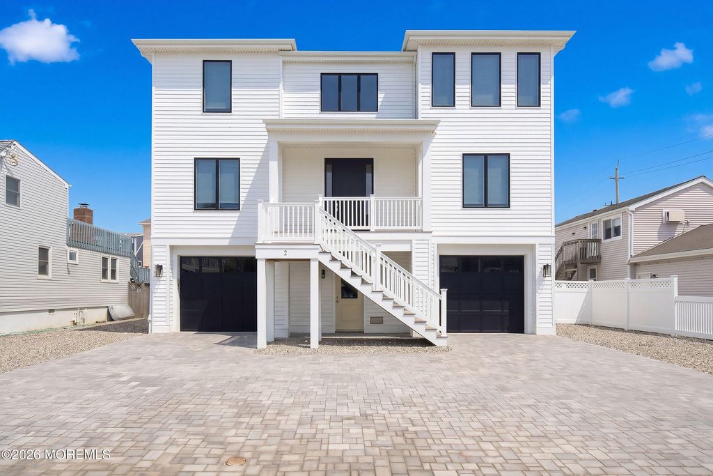 2 E 15th Street, Long Beach Twp, NJ 08008
