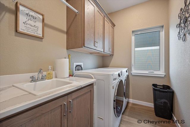 4128 FARTHING RD, Cheyenne, WY 82001