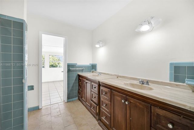 6325 W 12th Ave, Hialeah, FL 33012