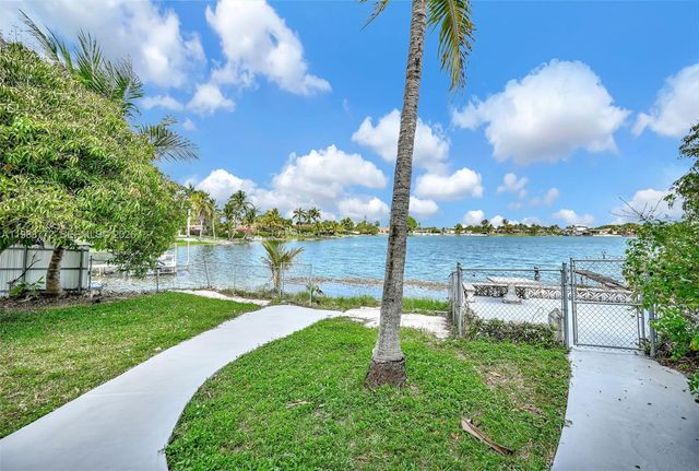 6325 W 12th Ave, Hialeah, FL 33012