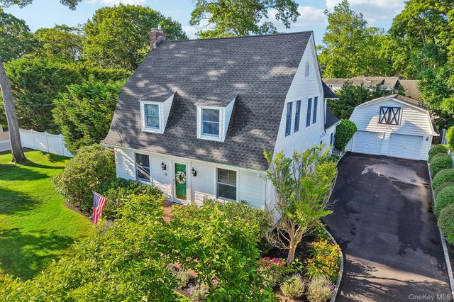 10 Boyd Avenue, Bay Shore, NY 11706