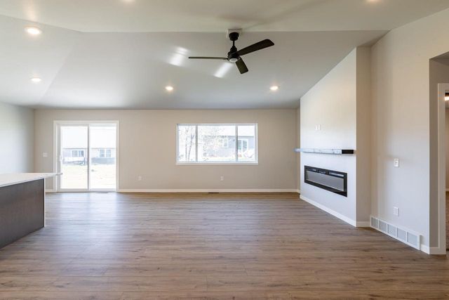 11435 Monteville COURT, Trempealeau, WI 54661