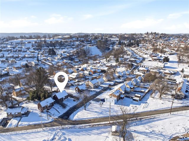 1809 Omar St, West Mifflin, PA 15122