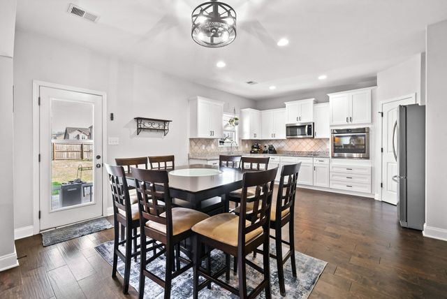 3397 Thistle Trce, Clarksville, TN 37040