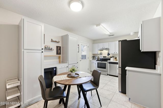 2736 JEWELL Road, Jacksonville, FL 32216