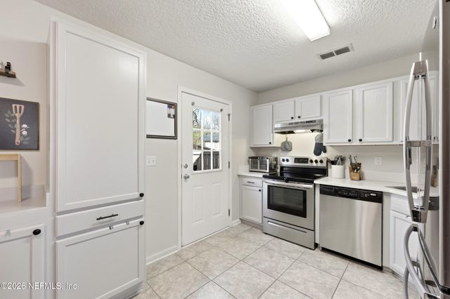 2736 JEWELL Road, Jacksonville, FL 32216