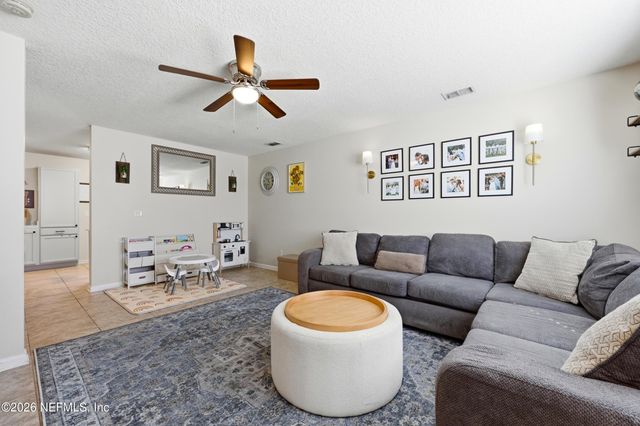 2736 JEWELL Road, Jacksonville, FL 32216