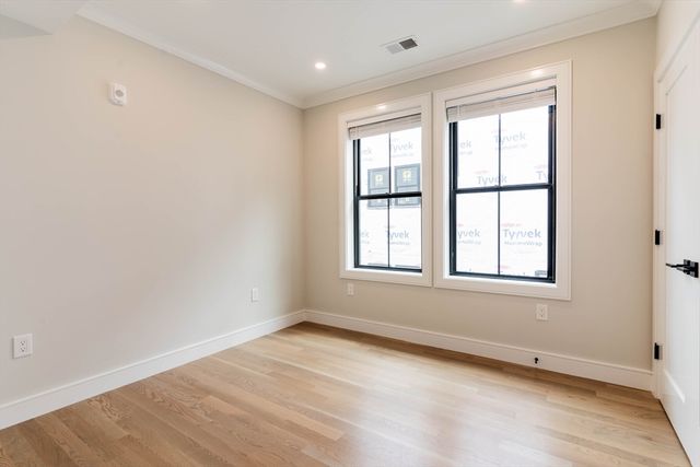 285 Lamartine St 1, Boston, MA 02130