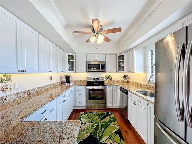 1065 8th ST S # 203, Naples, FL 34102