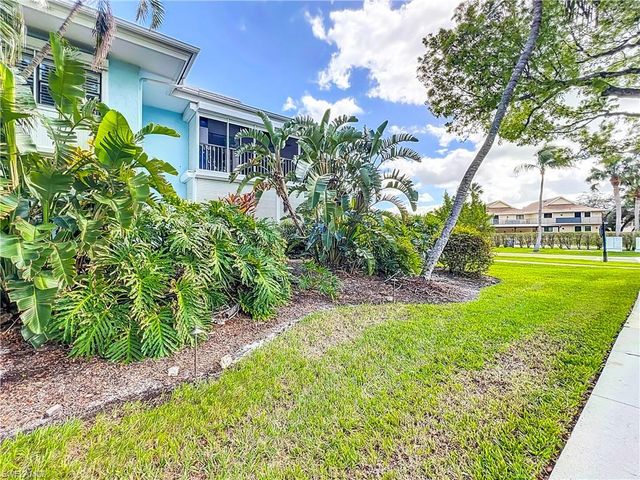 1065 8th ST S # 203, Naples, FL 34102