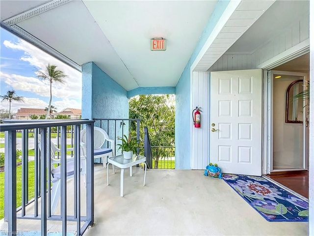 1065 8th ST S # 203, Naples, FL 34102