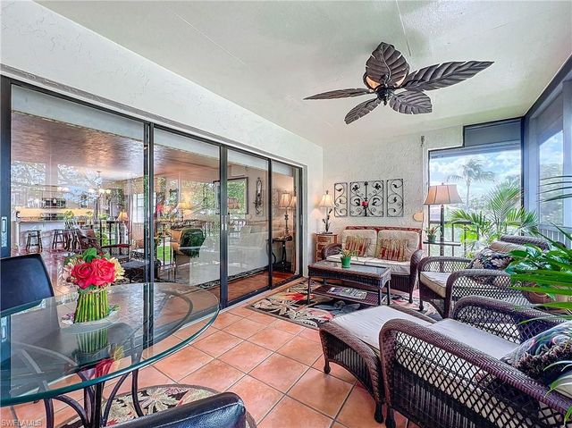 1065 8th ST S # 203, Naples, FL 34102