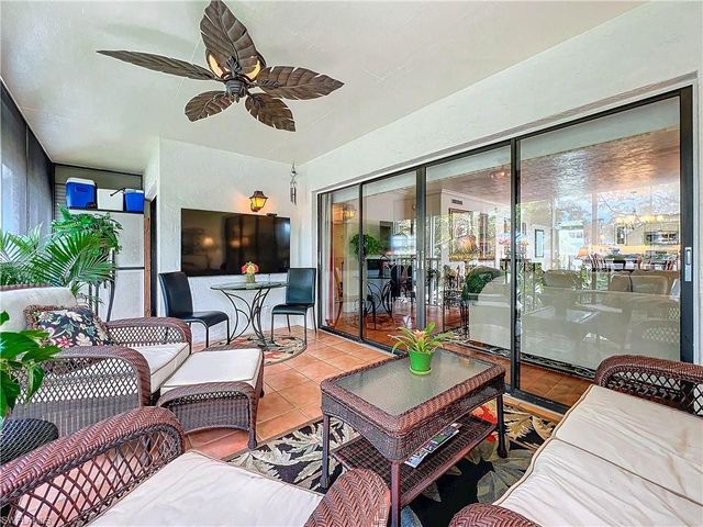 1065 8th ST S # 203, Naples, FL 34102