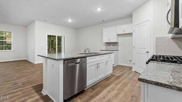 2724 Luxborough Lane, Mebane, NC 27302