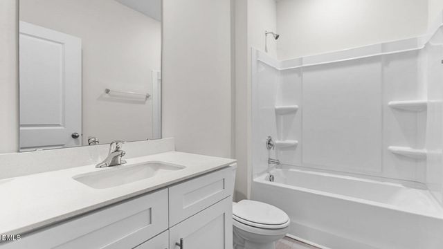 2724 Luxborough Lane, Mebane, NC 27302