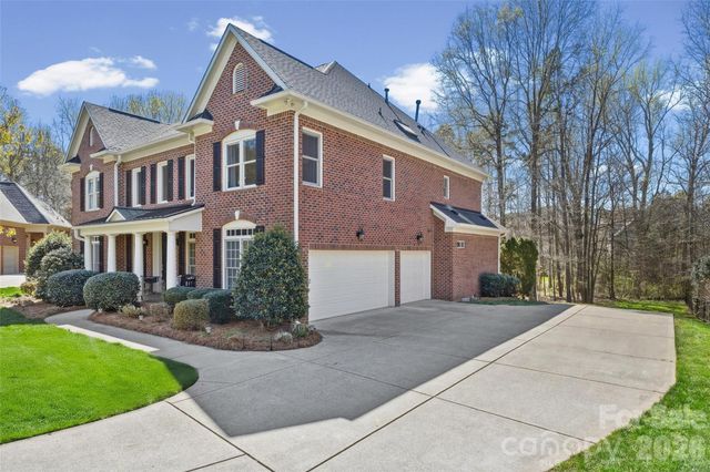 17142 Harcombe Drive, Charlotte, NC 28277