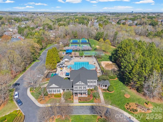 17142 Harcombe Drive, Charlotte, NC 28277