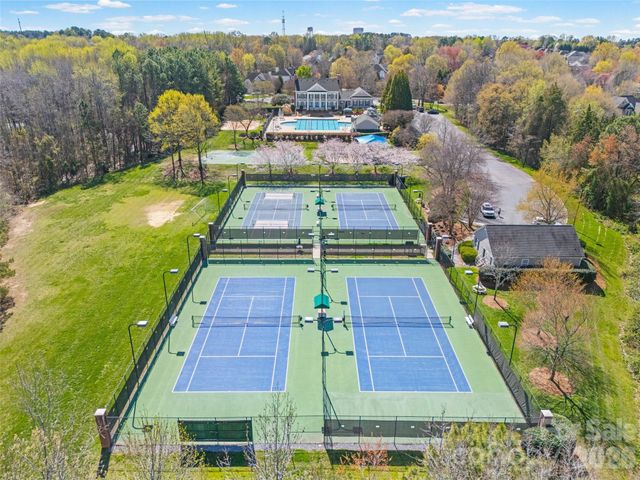 17142 Harcombe Drive, Charlotte, NC 28277