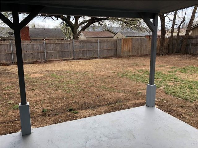 2620 Keats Place, The Village, OK 73120