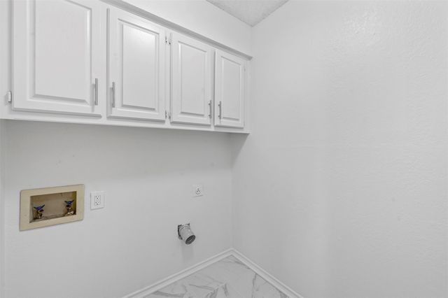 4013 Saint Christopher Lane, Dallas, TX 75287