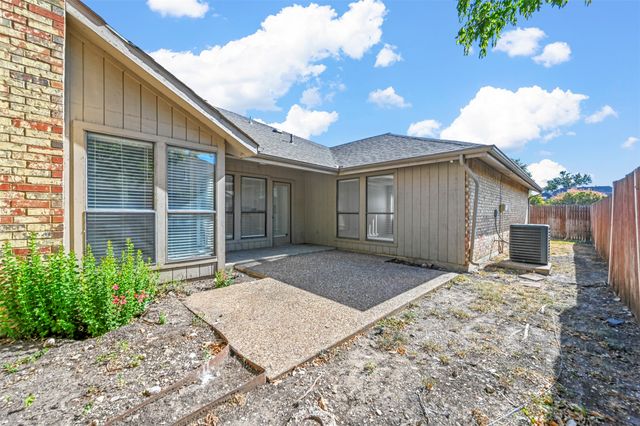 4013 Saint Christopher Lane, Dallas, TX 75287