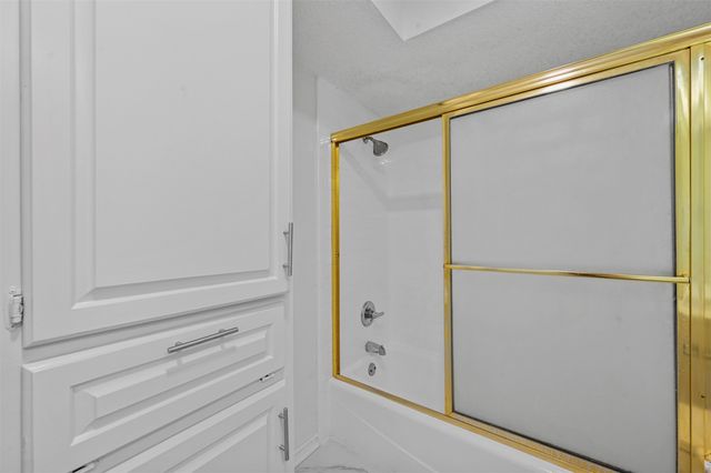 4013 Saint Christopher Lane, Dallas, TX 75287