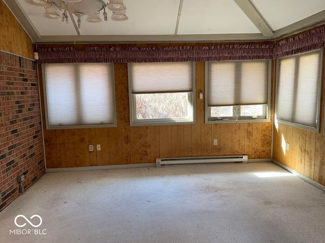 691 Sunbeam Circle, Indianapolis, IN 46231