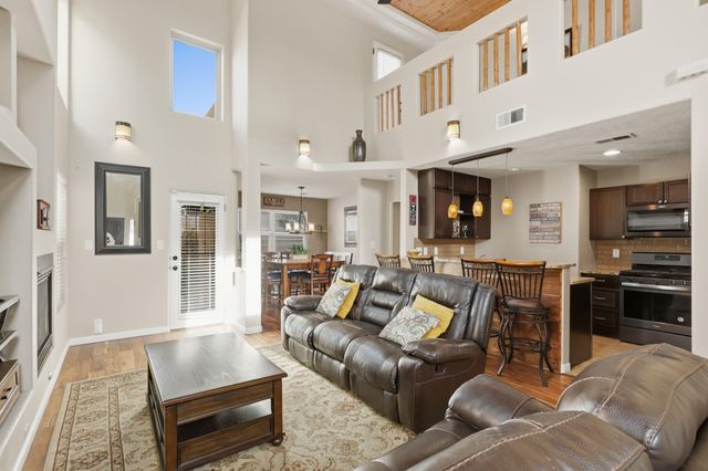 3615 Yipee Calle Court NW, Albuquerque, NM 87120