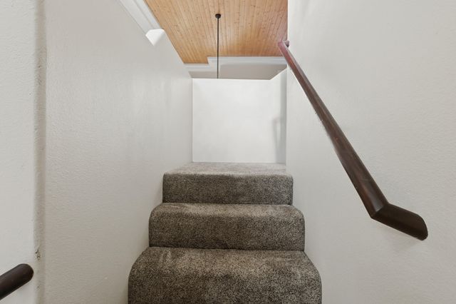 3615 Yipee Calle Court NW, Albuquerque, NM 87120