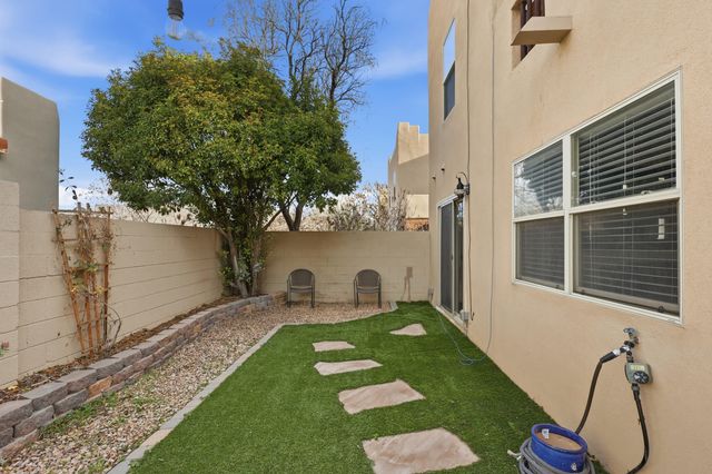 3615 Yipee Calle Court NW, Albuquerque, NM 87120