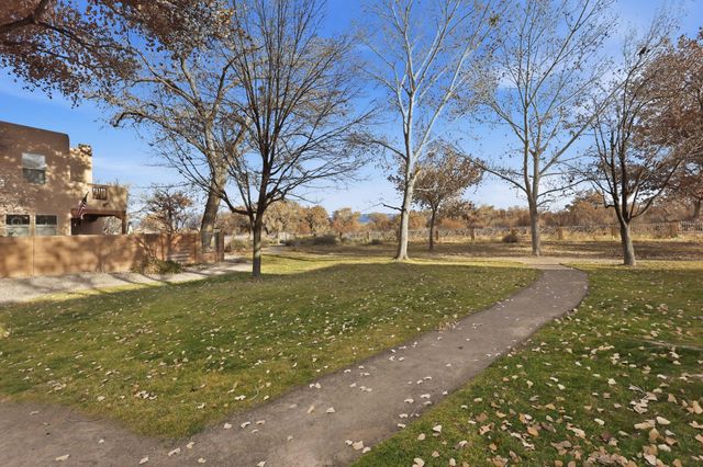 3615 Yipee Calle Court NW, Albuquerque, NM 87120