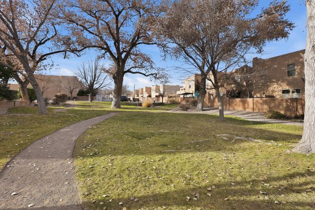 3615 Yipee Calle Court NW, Albuquerque, NM 87120
