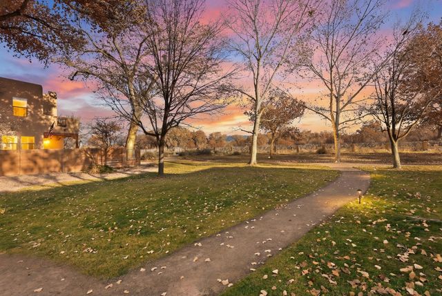 3615 Yipee Calle Court NW, Albuquerque, NM 87120