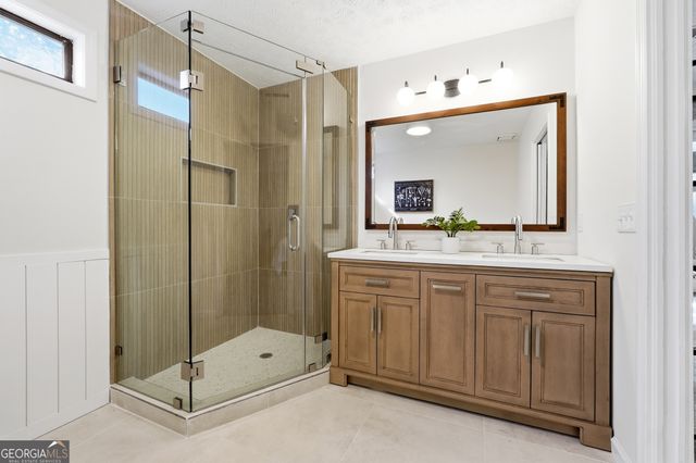 4146 Chimney Lake Drive NE, Roswell, GA 30075