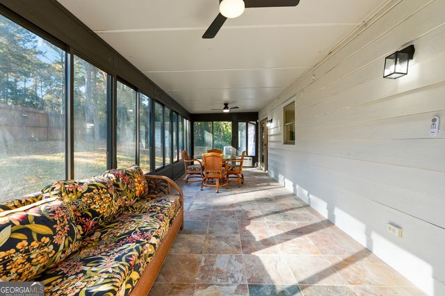 4146 Chimney Lake Drive NE, Roswell, GA 30075