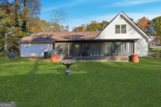 4146 Chimney Lake Drive NE, Roswell, GA 30075