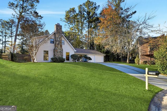 4146 Chimney Lake Drive NE, Roswell, GA 30075
