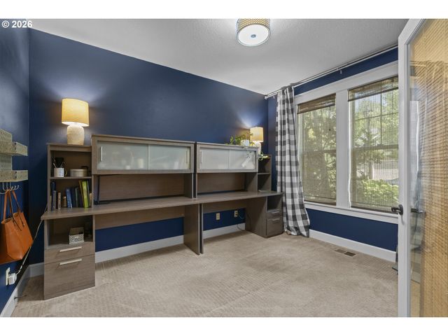 5102 E LONGEST Dr, Newberg, OR 97132