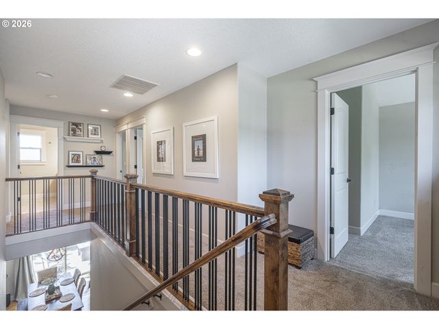 5102 E LONGEST Dr, Newberg, OR 97132