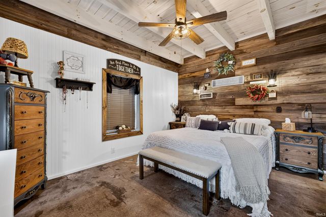 2443 Mangus Road, Poland, IN 47868