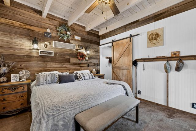 2443 Mangus Road, Poland, IN 47868