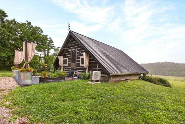 2443 Mangus Road, Poland, IN 47868