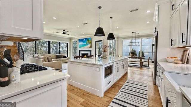 101 Victory Court, Calhoun, GA 30701