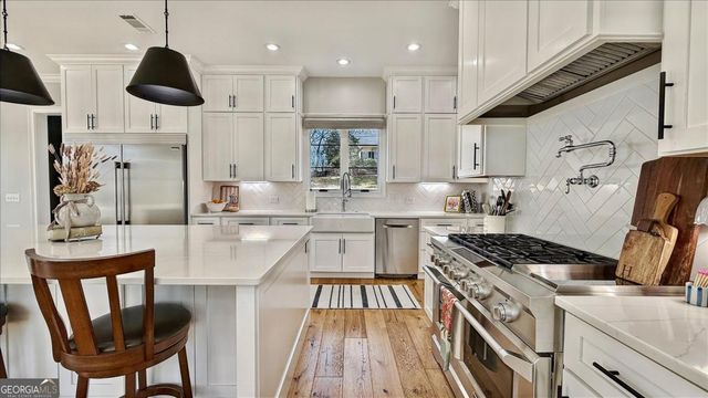 101 Victory Court, Calhoun, GA 30701