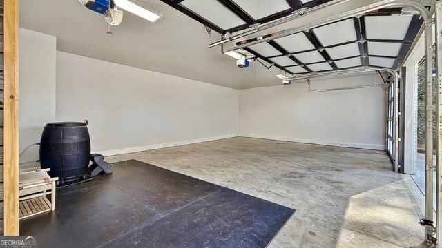 101 Victory Court, Calhoun, GA 30701