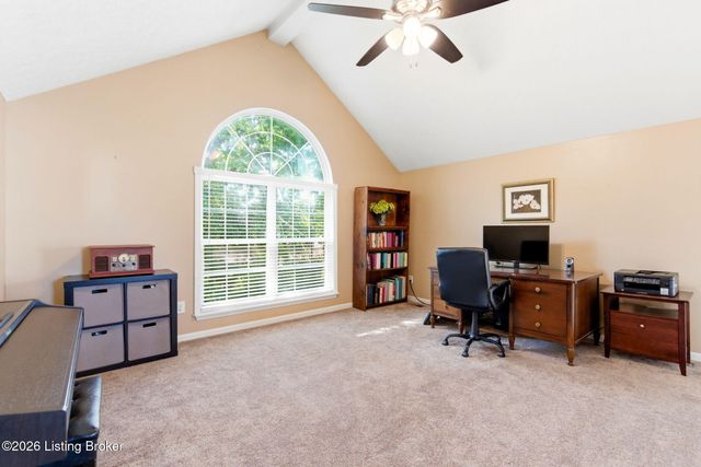 11413 Catalpa View Ct, Louisville, KY 40299