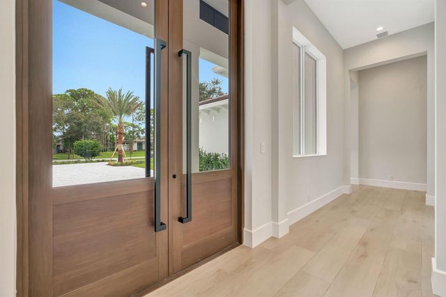 5355 Sea Biscuit Road, Palm Beach Gardens, FL 33418