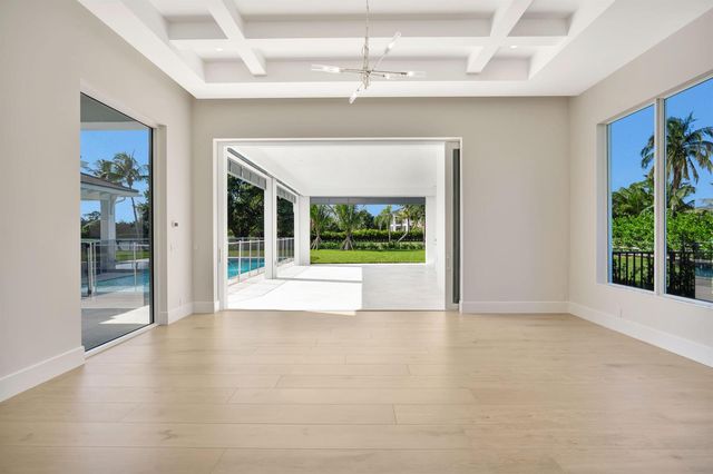 5355 Sea Biscuit Road, Palm Beach Gardens, FL 33418