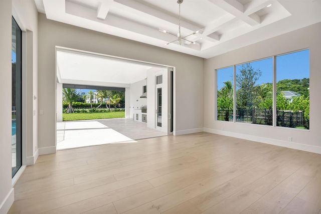 5355 Sea Biscuit Road, Palm Beach Gardens, FL 33418