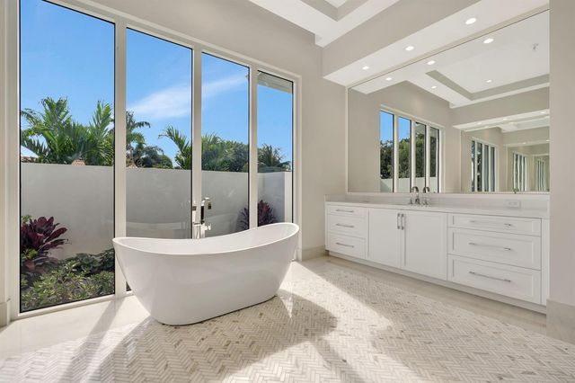 5355 Sea Biscuit Road, Palm Beach Gardens, FL 33418